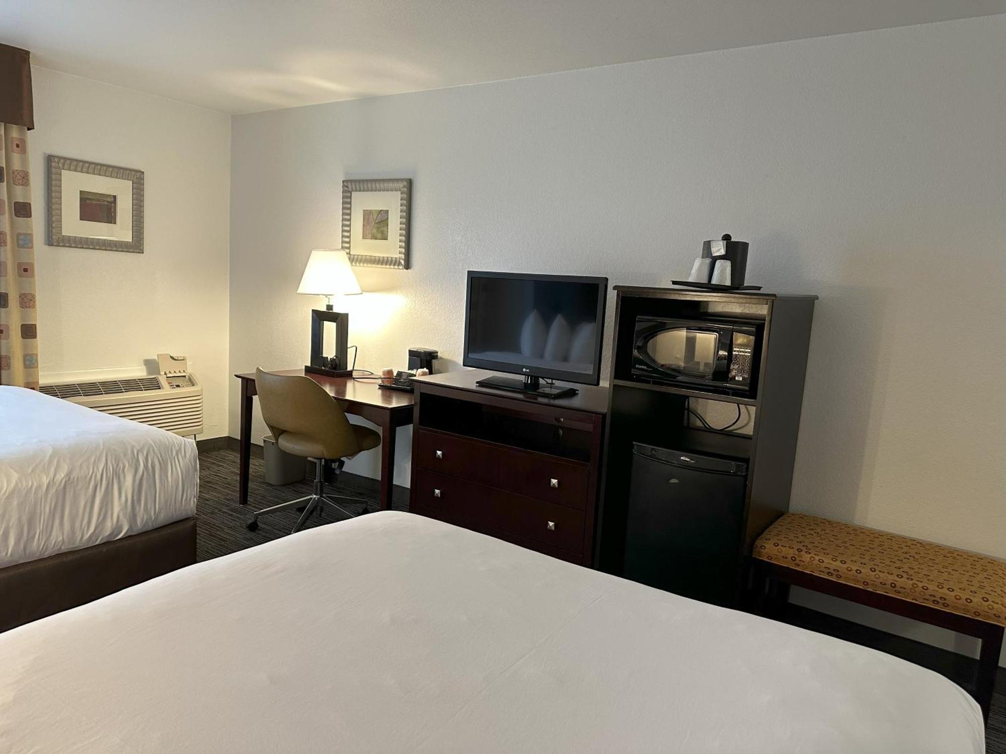 Quality & Hotel 3*