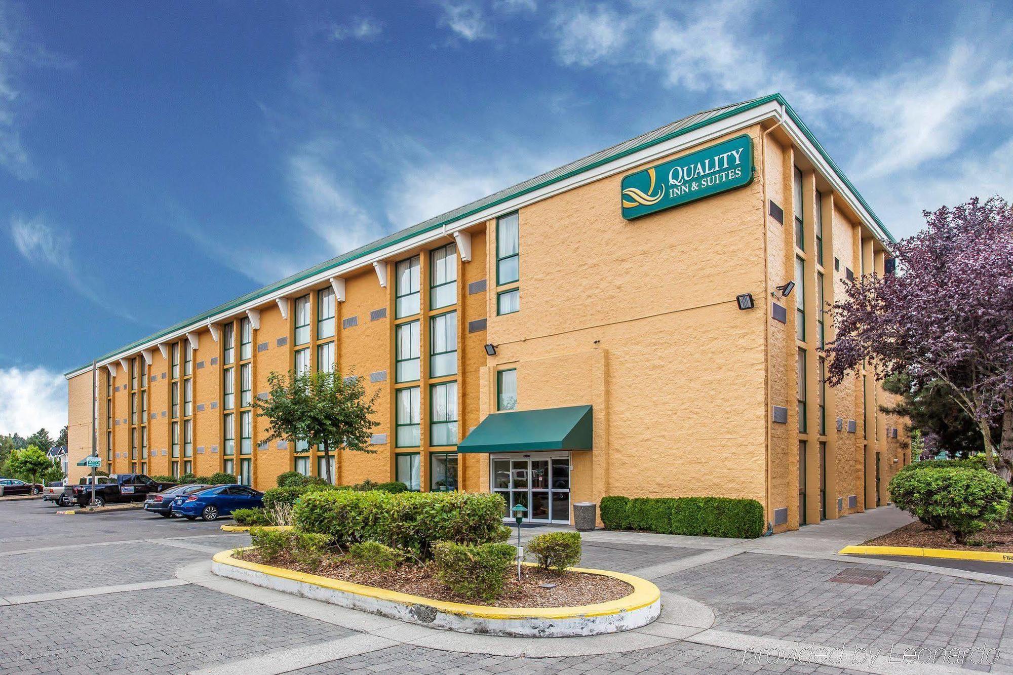 Quality & Hotel 3*
